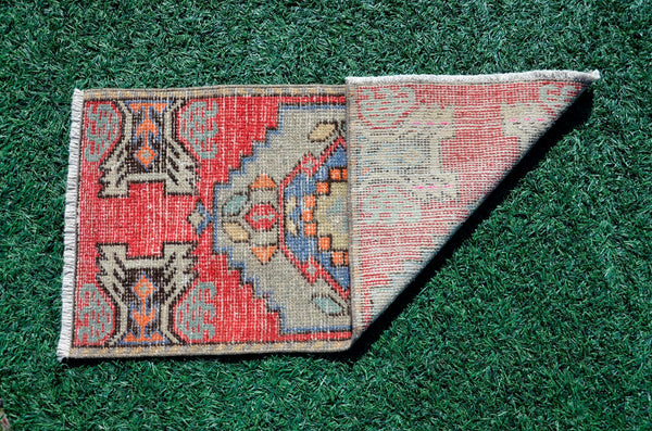 Handmade Turkish Vintage small area rug doormat for home decor, bathroom rug, area oushak rug bathroom mat kitchen kilim rug, rug 3x1.5, 665993