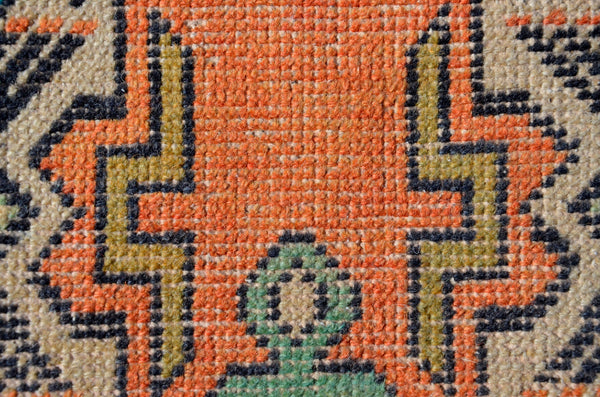 Natural Turkish Vintage small area rug doormat for home decor, bathroom rug, area oushak rug bathroom mat kitchen rug kilim rug, rug 3.2X1.4, 666000