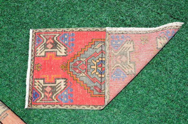 Handmade Turkish Vintage small area rug doormat for home decor, bathroom rug, area oushak rug bathroom mat kitchen kilim rug, rug 3x1.6, 666508