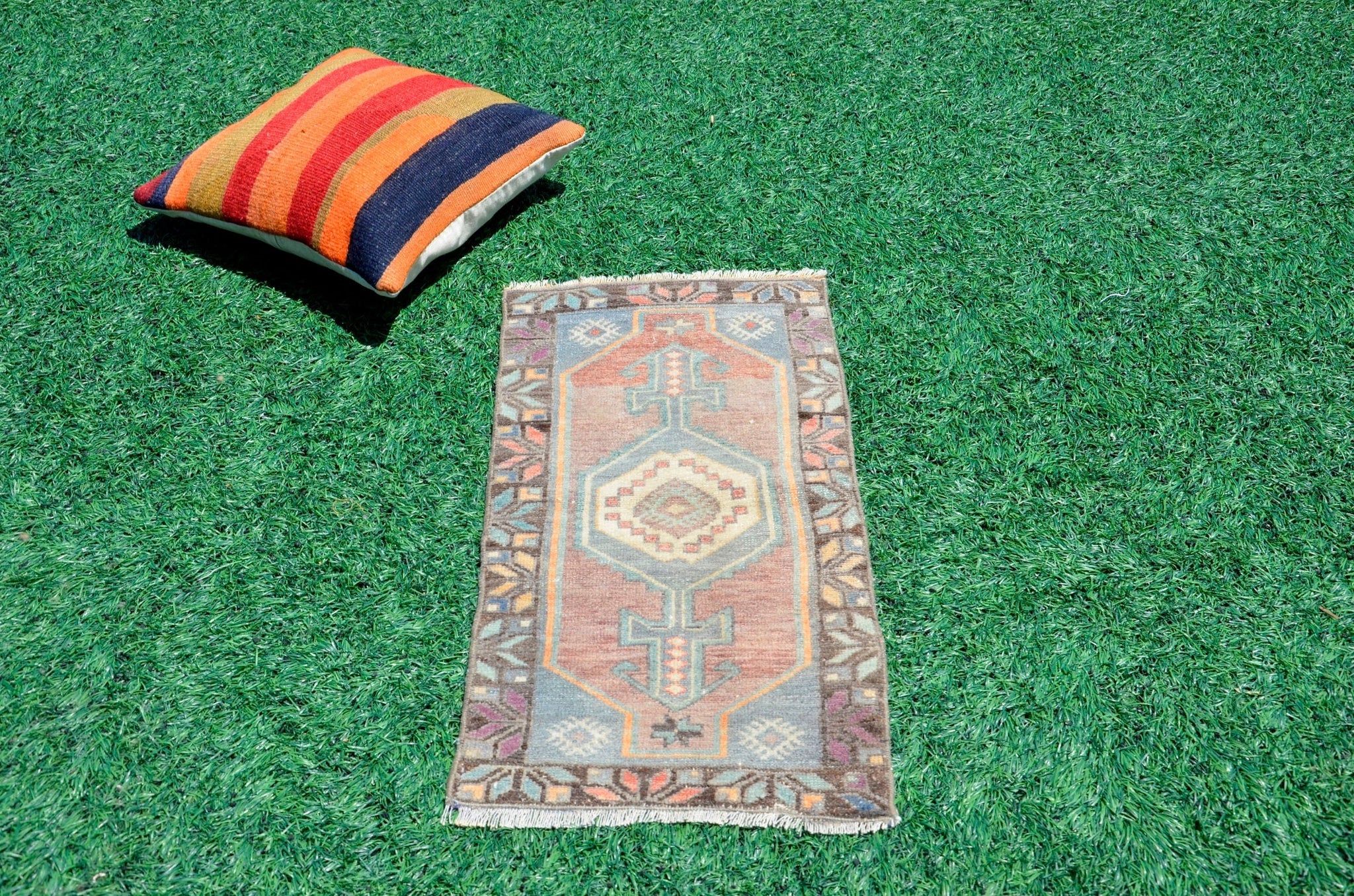 Handmade Turkish Vintage small area rug doormat for home decor, bathroom rug, area oushak rug bathroom mat kitchen kilim rug, rug 2.6x1.3, 666521