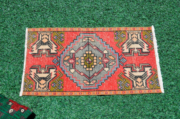 Handmade Turkish Vintage small area rug doormat for home decor, bathroom rug, area oushak rug bathroom mat kitchen kilim rug, rug 2.9x1.5, 666523