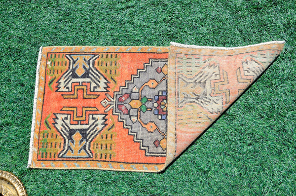 Handmade Turkish Vintage small area rug doormat for home decor, bathroom rug, area oushak rug bathroom mat kitchen kilim rug, rug 3.3x1.6, 666526