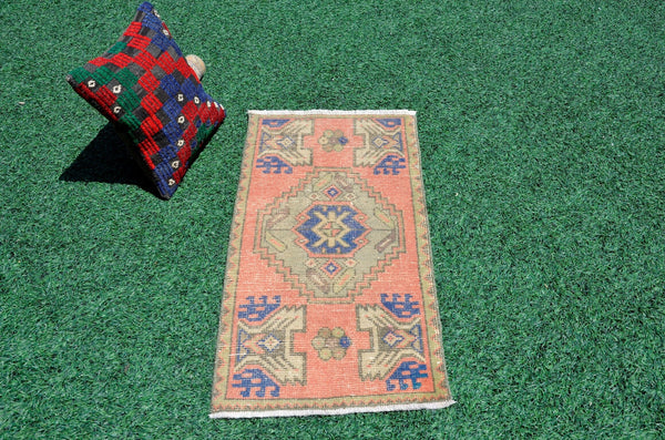 Unique Turkish Vintage small area rug doormat for home decor, bathroom rug, area oushak rug bathroom mat kitchen rug  kilim rug, rug 3.2x1.6, 665744