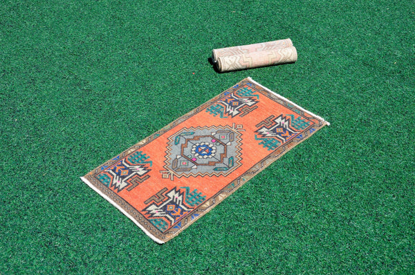 Turkish Handmade Vintage small area rug doormat for home decor, bathroom rug, area oushak rug bathroom mat kitchen kilim rug, rug 3.1x1.5, 665754