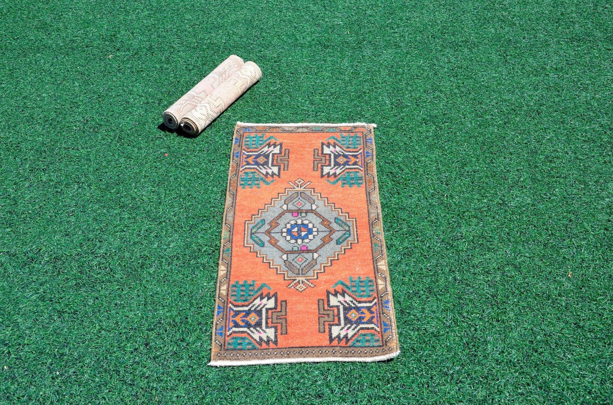 Turkish Handmade Vintage small area rug doormat for home decor, bathroom rug, area oushak rug bathroom mat kitchen kilim rug, rug 3.1x1.5, 665754