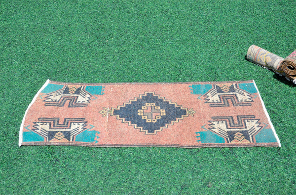 Unique Turkish Vintage small area rug doormat for home decor, bathroom rug, area oushak rug bathroom mat kitchen rug  kilim rug, rug 3.4x1.4, 665767