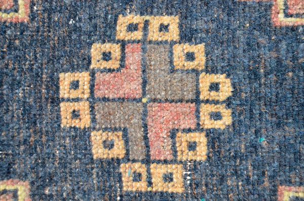 Unique Turkish Vintage small area rug doormat for home decor, bathroom rug, area oushak rug bathroom mat kitchen rug  kilim rug, rug 3.4x1.4, 665767