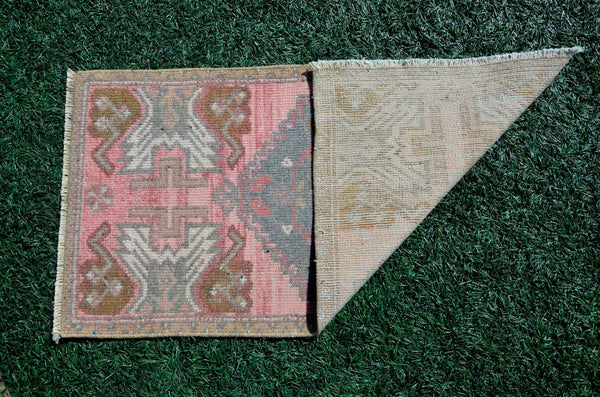 Natural Turkish Vintage small area rug doormat for home decor, bathroom rug, area oushak rug bathroom mat kitchen rug kilim rug, rug 3X1.6, 665798