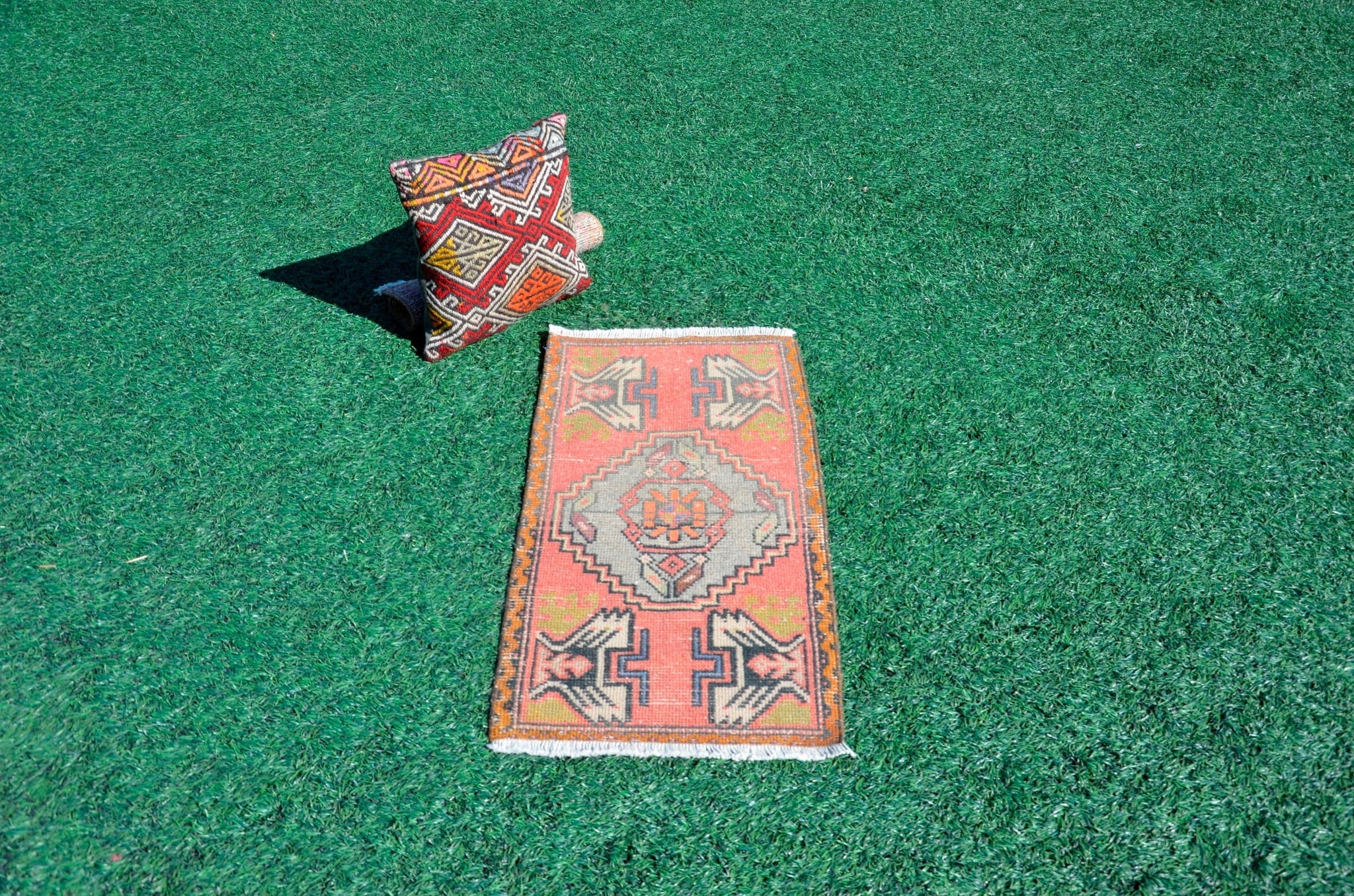 Handmade Turkish Vintage small area rug doormat for home decor, bathroom rug, area oushak rug bathroom mat kitchen kilim rug, rug 3.2X1.6, 665807
