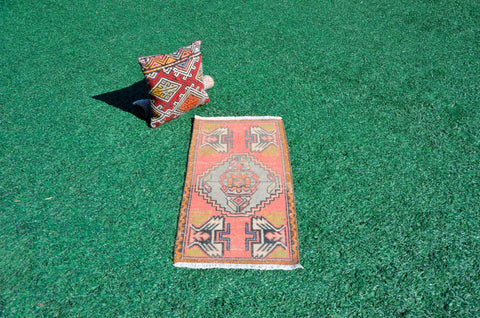 Handmade Turkish Vintage small area rug doormat for home decor, bathroom rug, area oushak rug bathroom mat kitchen kilim rug, rug 3.2X1.6, 665807