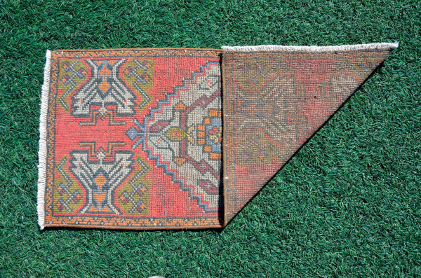 Unique Turkish Vintage small area rug doormat for home decor, bathroom rug, area oushak rug bathroom mat kitchen rug  kilim rug, rug 3.1x1.6, 665809