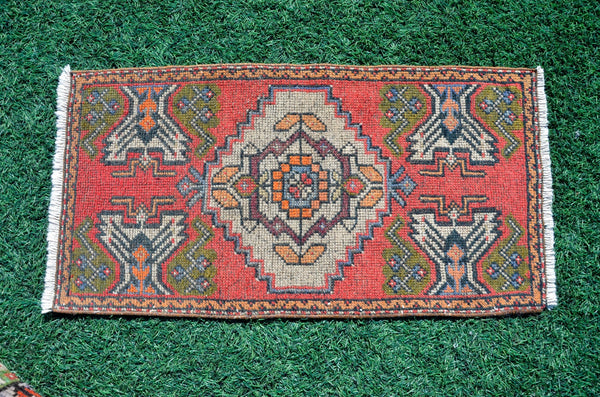 Handmade Turkish Vintage small area rug doormat for home decor, bathroom rug, area oushak rug bathroom mat kitchen kilim rug, rug 3.2X1.6, 665812