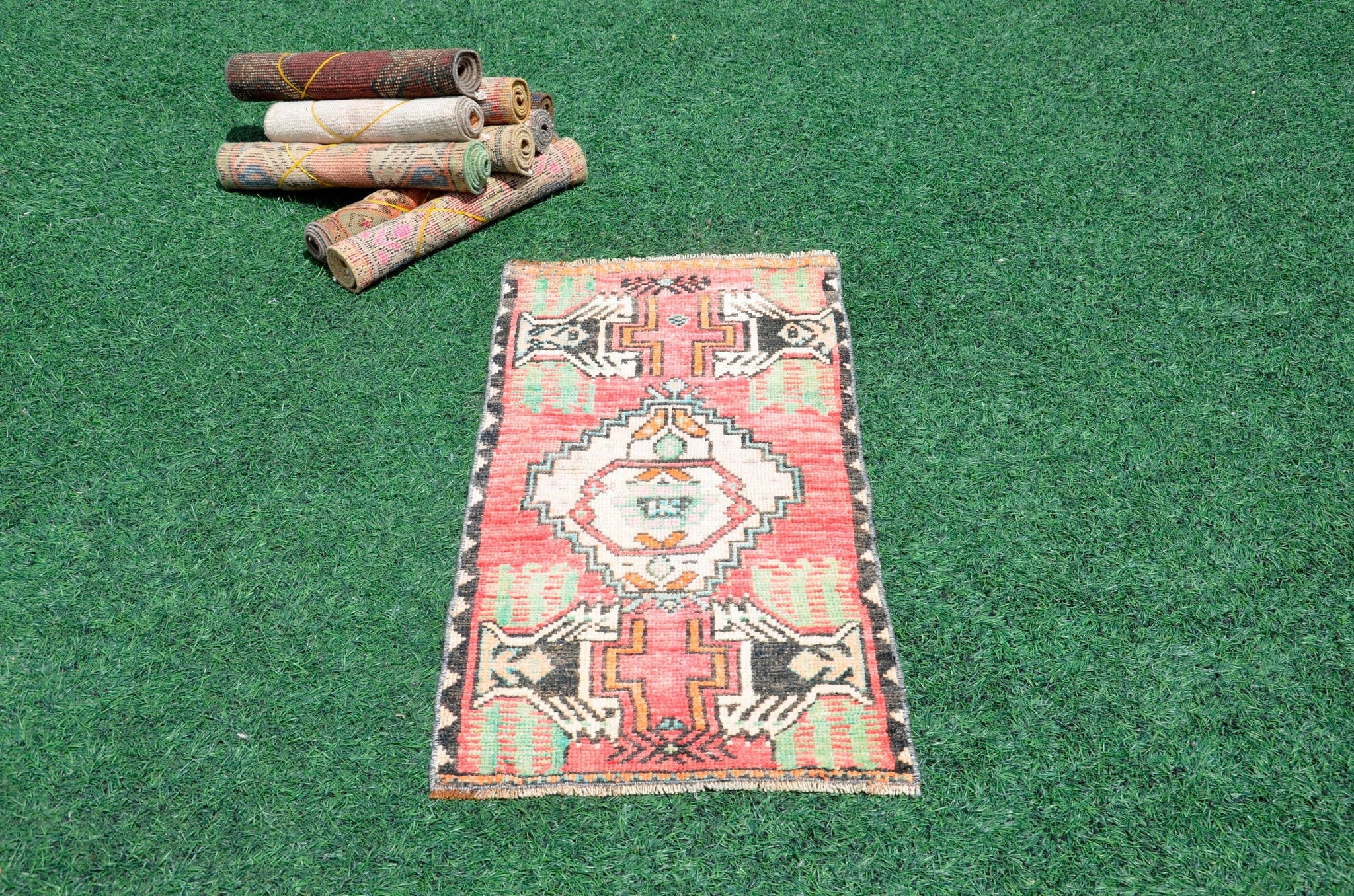 Natural Turkish Vintage small area rug doormat for home decor, bathroom rug, area oushak rug bathroom mat kitchen rug kilim rug, rug 3.4X1.8, 665836