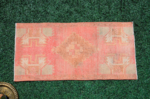 Vintage Handmade Turkish small area rug doormat for home decor, bathroom rug, area oushak rug bathroom mat kitchen kilim rug, rug 3.1X1.5, 665814