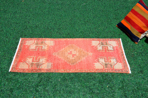 Natural Turkish Vintage small area rug doormat for home decor, bathroom rug, area oushak rug bathroom mat kitchen rug kilim rug, rug 3.6X1.7, 665816
