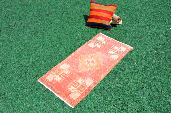 Natural Turkish Vintage small area rug doormat for home decor, bathroom rug, area oushak rug bathroom mat kitchen rug kilim rug, rug 3.6X1.7, 665816