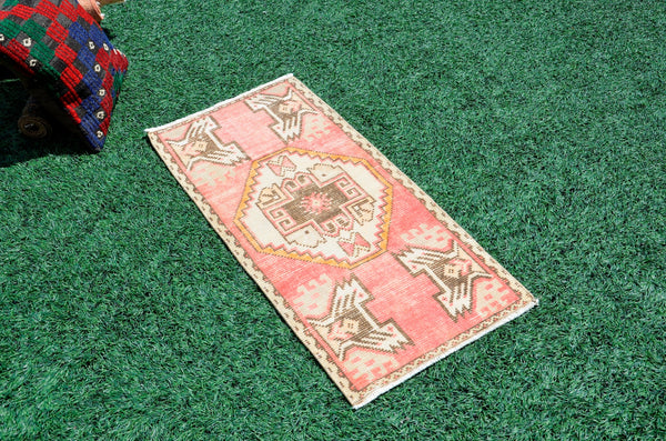 Vintage Handmade Turkish small area rug doormat for home decor, bathroom rug, area oushak rug bathroom mat kitchen kilim rug, rug 3.1X1.5, 665818