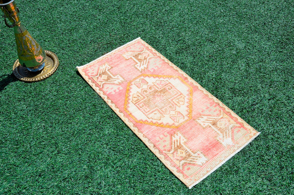 Natural Turkish Vintage small area rug doormat for home decor, bathroom rug, area oushak rug bathroom mat kitchen rug kilim rug, rug 3.1X1.5, 665827