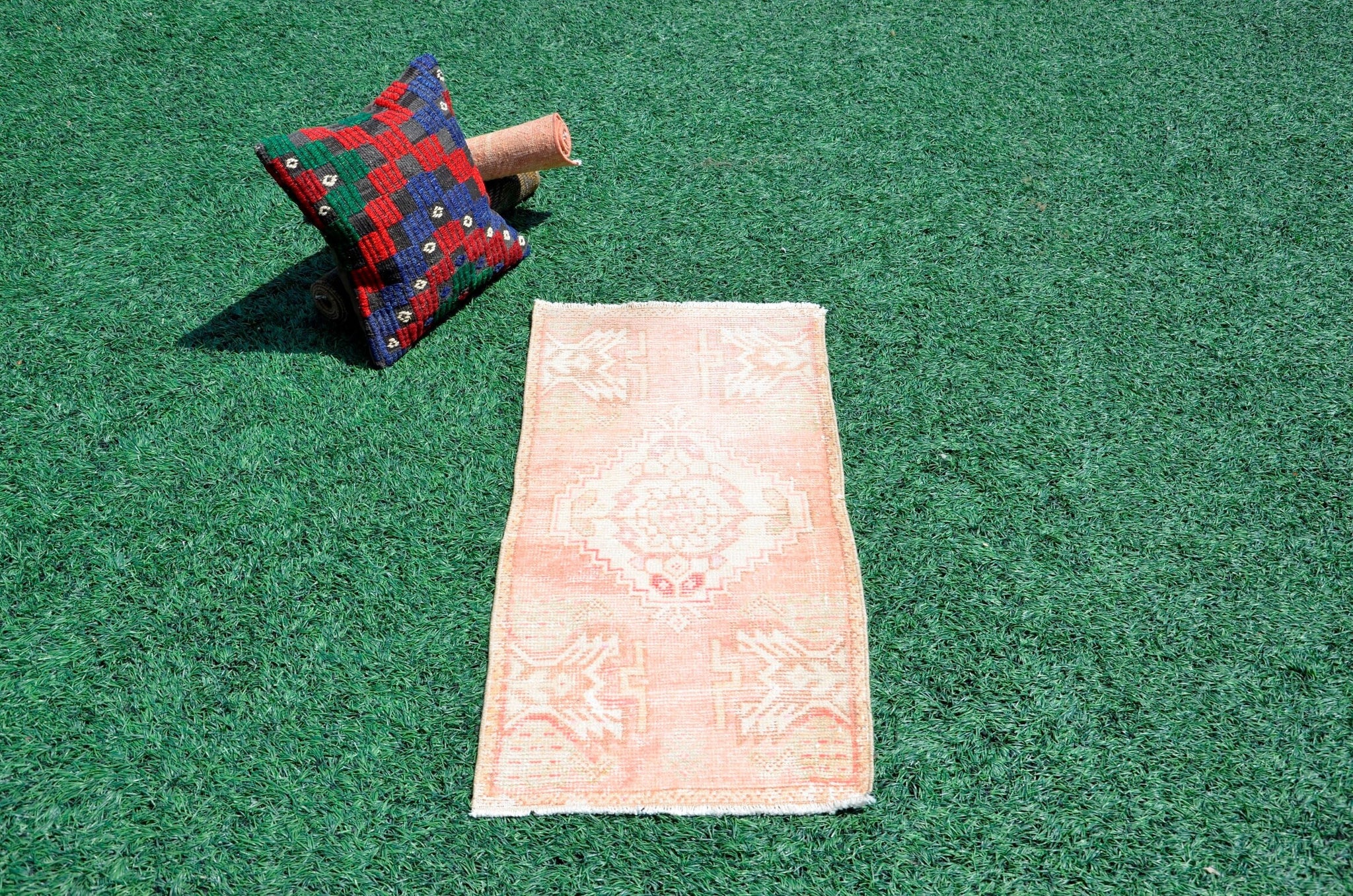 Stained Vintage Handmade Turkish small area rug doormat for home decor, bathroom rug, area rug bathroom mat kitchen kilim rug, rug 3.1X1.6, 665829