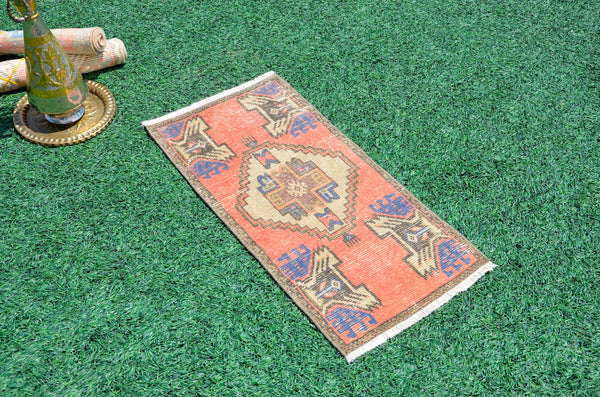 Handmade Turkish Vintage small area rug doormat for home decor, bathroom rug, area oushak rug bathroom mat kitchen kilim rug, rug 2.8X1.4, 665843