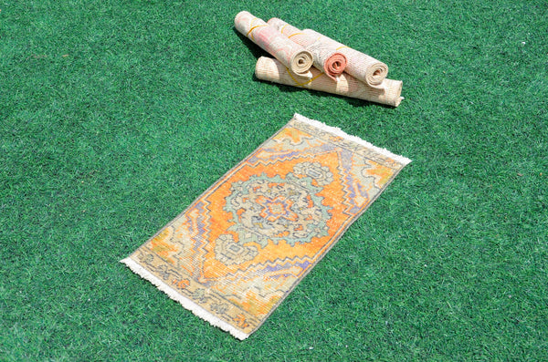 Turkish Handmade Vintage small area rug doormat for home decor, bathroom rug, area oushak rug bathroom mat kitchen kilim rug, rug 2.5x1.3, 665845