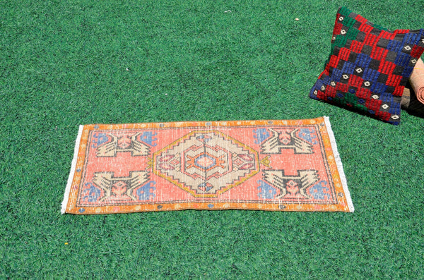 Vintage Handmade Turkish small area rug doormat for home decor, bathroom rug, area rug bathroom mat kitchen kilim rug, rug 3.2X1.6, 665846