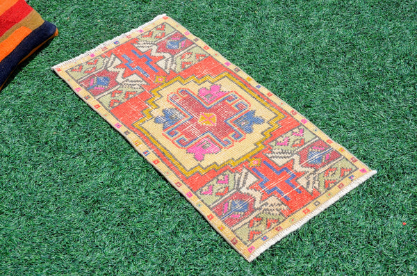 Natural Turkish Vintage small area rug doormat for home decor, bathroom rug, area oushak rug bathroom mat kitchen rug kilim rug, rug 3.1X1.5, 665848