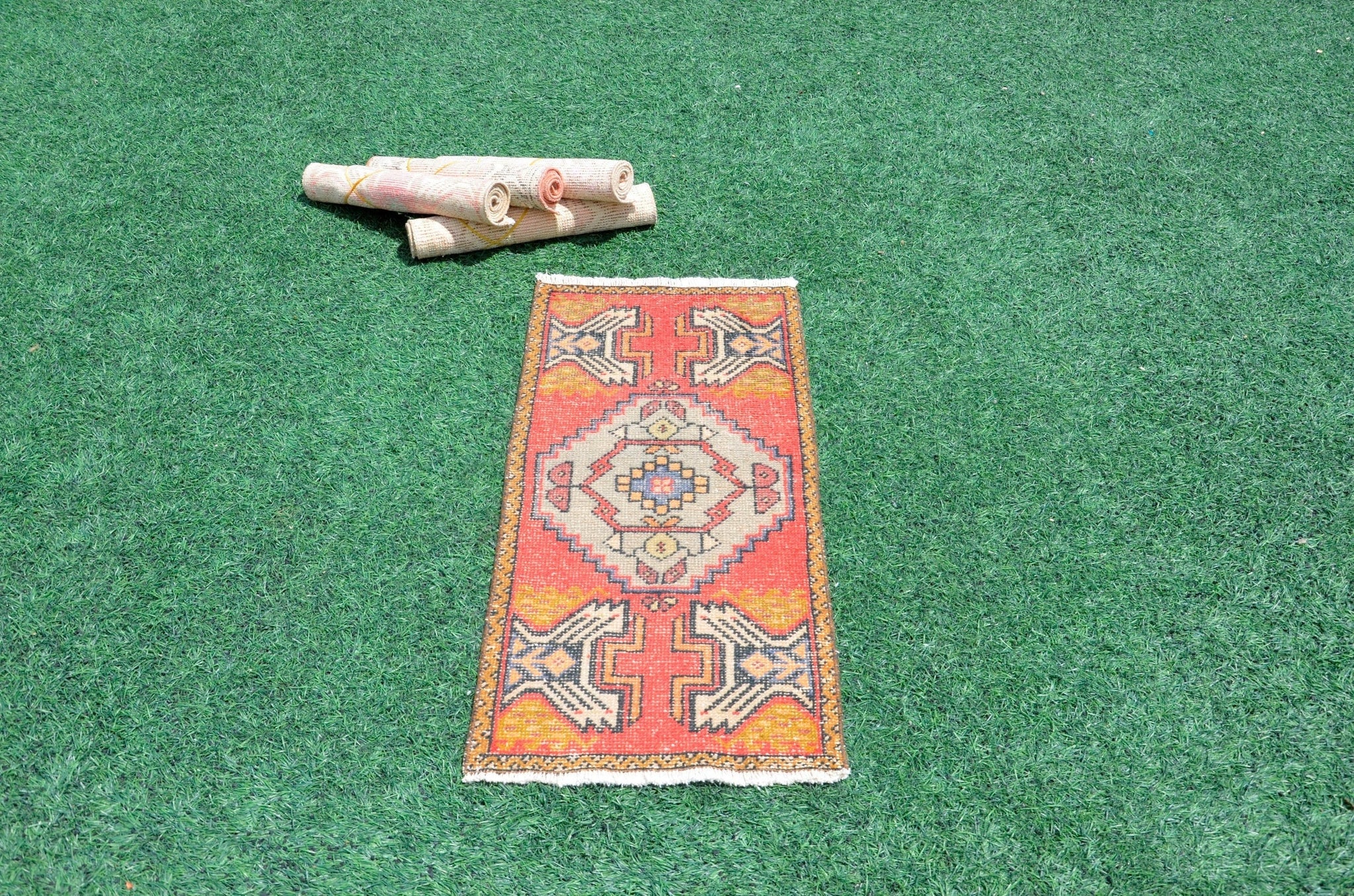 Vintage Handmade Turkish small area rug doormat for home decor, bathroom rug, area rug bathroom mat kitchen kilim rug, rug 3.3X1.6, 665850