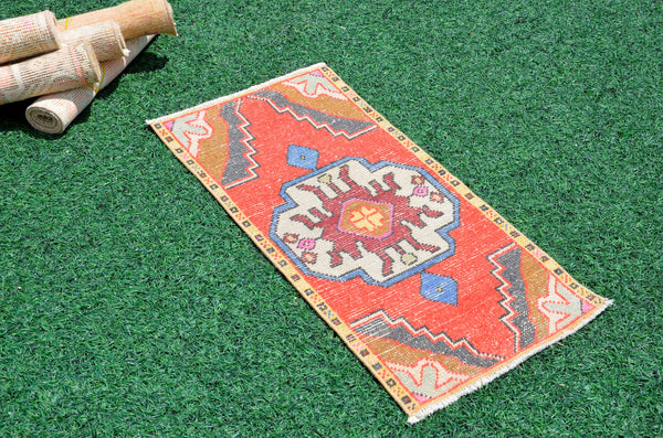 Handmade Turkish Vintage small area rug doormat for home decor, bathroom rug, area oushak rug bathroom mat kitchen kilim rug, rug 3X1.4, 665851
