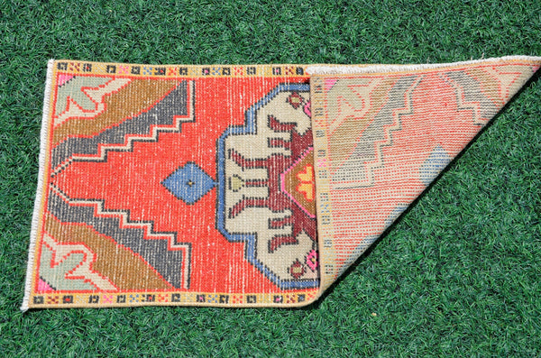 Handmade Turkish Vintage small area rug doormat for home decor, bathroom rug, area oushak rug bathroom mat kitchen kilim rug, rug 3X1.4, 665851