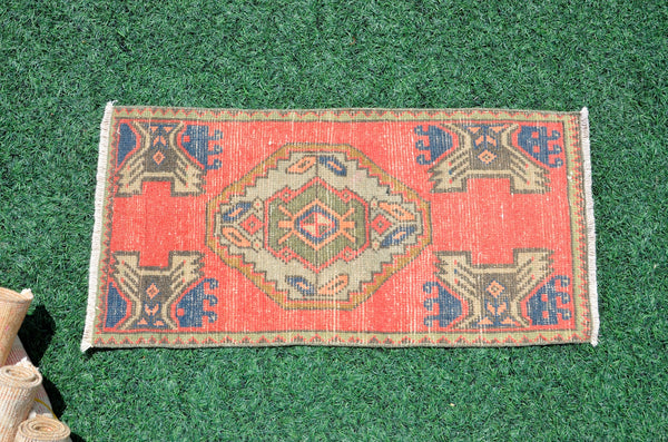 Handmade Turkish Vintage small area rug doormat for home decor, bathroom rug, area oushak rug bathroom mat kitchen kilim rug, rug 3.1X1.5, 665855