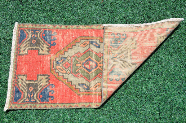 Handmade Turkish Vintage small area rug doormat for home decor, bathroom rug, area oushak rug bathroom mat kitchen kilim rug, rug 3.1X1.5, 665855