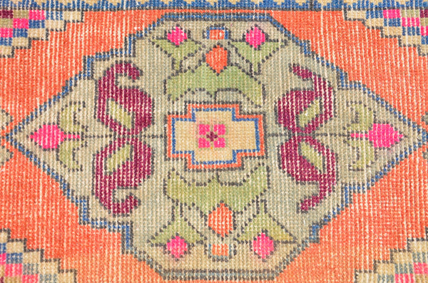 Natural Turkish Vintage small area rug doormat for home decor, bathroom rug, area oushak rug bathroom mat kitchen rug kilim rug, rug 3.3X1.5, 665924