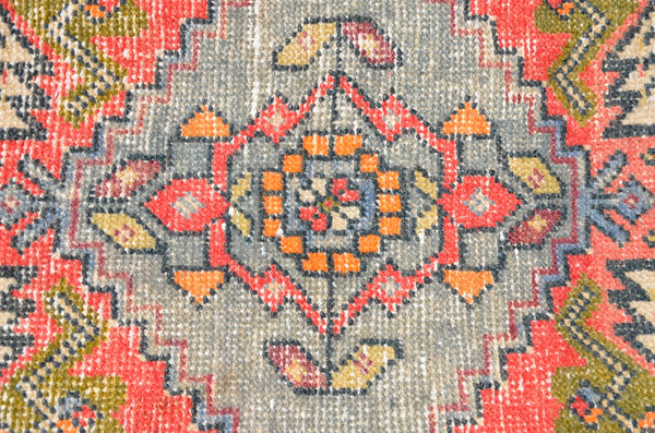 Turkish Handmade Vintage small area rug doormat for home decor, bathroom rug, area oushak rug bathroom mat kitchen kilim rug, rug 2.8x1.5, 665860