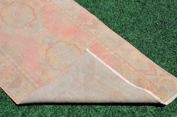 Unique Vintage Turkish runner rug for home decor, area rug, Anatolian oushak rug boho rug bedroom rug kitchen rug kilim, 9'6"x2'6", 666428