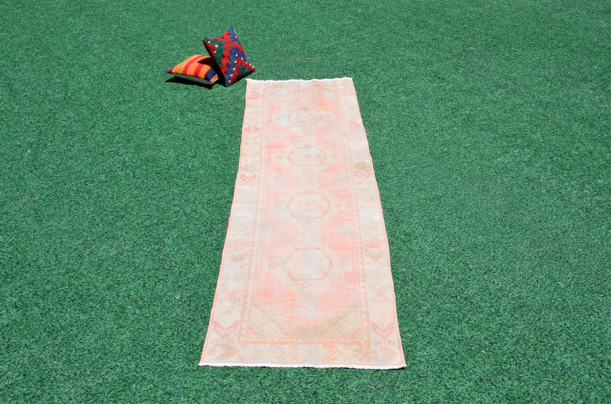 Unique Vintage Turkish runner rug for home decor, area rug, Anatolian oushak rug boho rug bedroom rug kitchen rug kilim, 9'6"x2'6", 666428