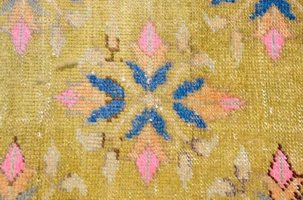 Turkish Handmade Vintage runner rug for home decor, area rug, Anatolian oushak rug boho rug kitchen rug  bathroom rug kilim, 9'8" x 3'4", 666426