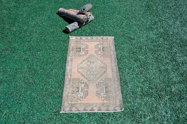 Vintage Handmade Turkish small area rug doormat for home decor, bathroom rug, area oushak rug bathroom mat kitchen kilim rug, rug 3.2X1.7, 665469