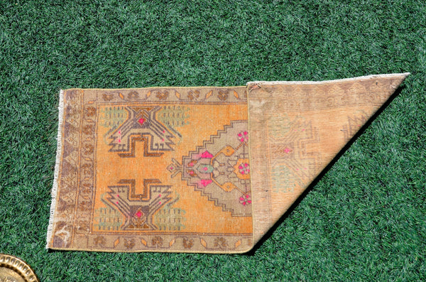 Handmade Turkish Vintage small area rug doormat for home decor, bathroom rug, area oushak rug bathroom mat kitchen kilim rug, rug 3.4x1.6, 665971