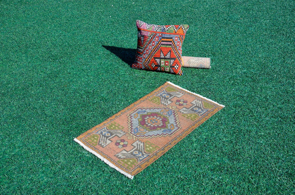 Handmade Turkish Vintage small area rug doormat for home decor, bathroom rug, area oushak rug bathroom mat kitchen kilim rug, rug 2.9x1.6, 665996