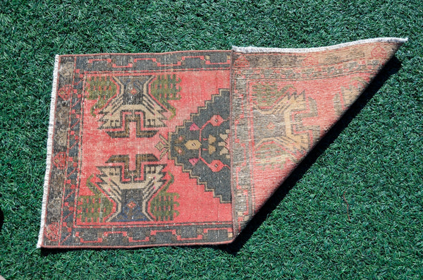 Handmade Turkish Vintage small area rug doormat for home decor, bathroom rug, area oushak rug bathroom mat kitchen kilim rug, rug 3.2x1.7, 665998
