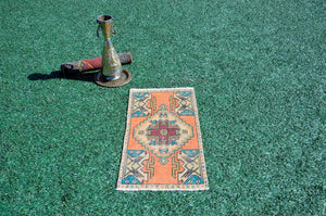 Natural Turkish Vintage small area rug doormat for home decor, bathroom rug, area oushak rug bathroom mat kitchen rug kilim rug, rug 3.2X1.4, 666000