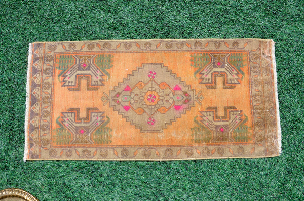 Natural Turkish Vintage small area rug doormat for home decor, bathroom rug, area oushak rug bathroom mat kitchen rug kilim rug, rug 3.3X1.7, 666505