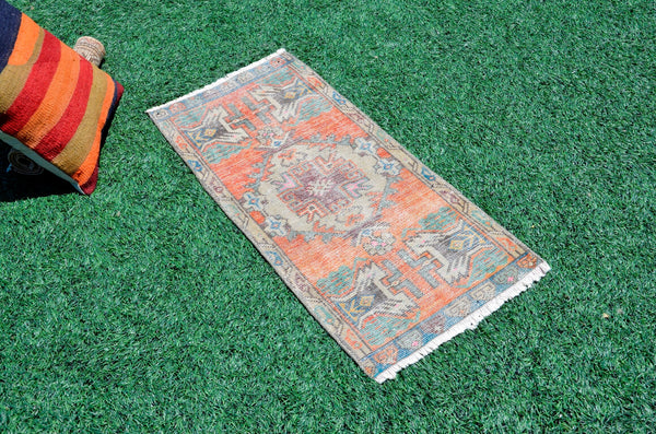 Natural Turkish Vintage small area rug doormat for home decor, bathroom rug, area oushak rug bathroom mat kitchen rug kilim rug, rug 3.2X1.5, 666507