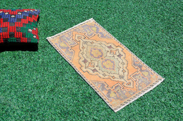 Natural Turkish Vintage small area rug doormat for home decor, bathroom rug, area oushak rug bathroom mat kitchen rug kilim rug, rug 2.6X1.4, 666525