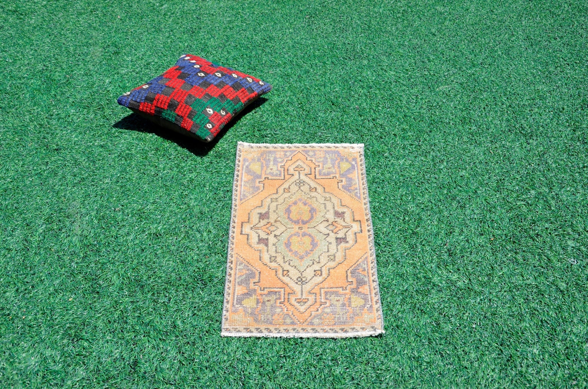 Natural Turkish Vintage small area rug doormat for home decor, bathroom rug, area oushak rug bathroom mat kitchen rug kilim rug, rug 2.6X1.4, 666525