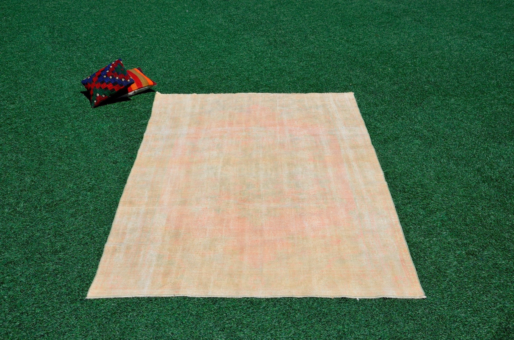 Unique Turkish large Vintage rug for home decor, oversize rug, area rug oushak rug boho rug bedroom kitchen rug  kilim rug, rugs 5x9, 666299