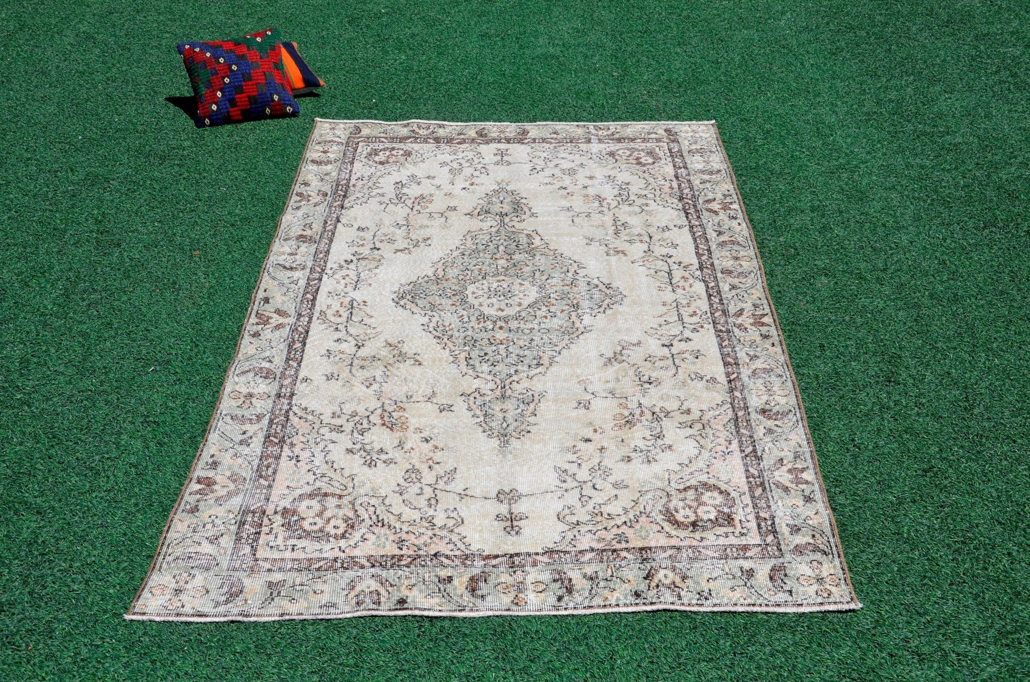 Turkish Handmade Vintage rug for home decor, oversize rug, area rug oushak boho rug bedroom rug kitchen rug  kilim rug, rugs 5x9, 666309
