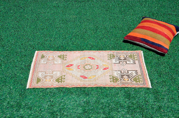 Natural Turkish Vintage small area rug doormat for home decor, bathroom rug, area oushak rug bathroom mat kitchen rug kilim rug, rug 3X1.5, 665770