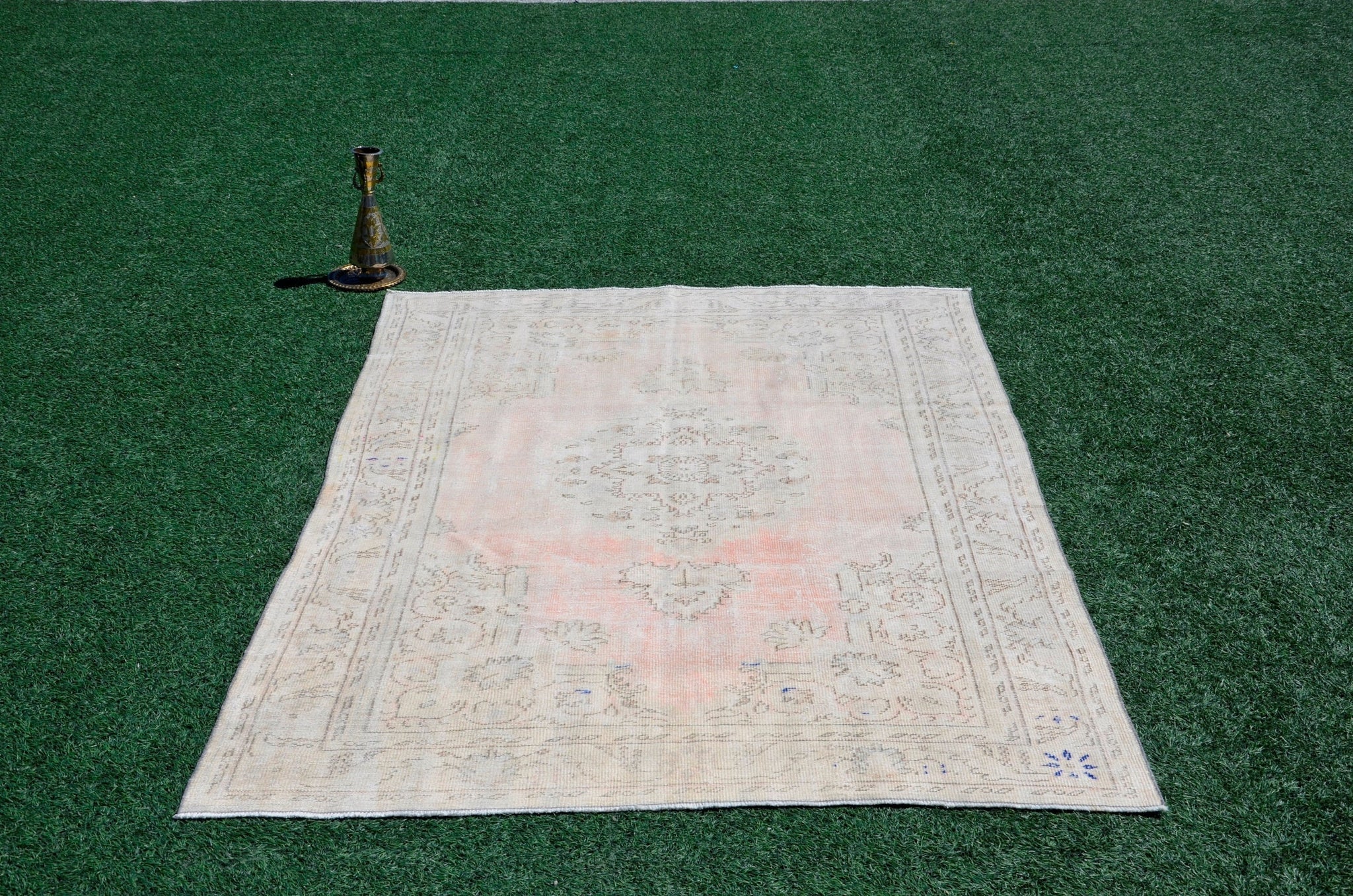 Stained Handmade Turkish Vintage rug for home decor, oversize rug, area rug oushak rug boho bedroom rug kitchen rug  kilim rug, rugs 6x8, 666490
